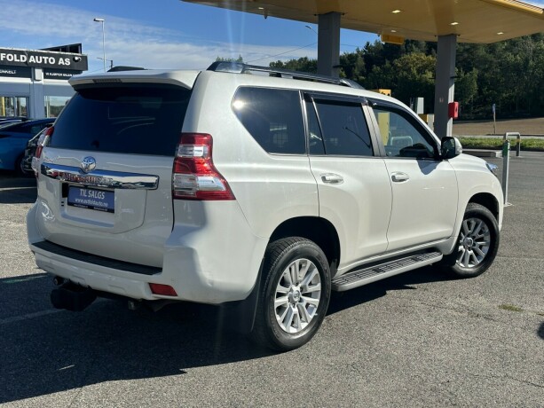 toyota-land-cruiser-diesel-2014-big-5