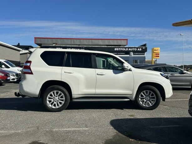 toyota-land-cruiser-diesel-2014-big-4