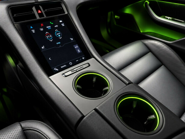 porsche-taycan-4-elektrisitet-2022-big-13