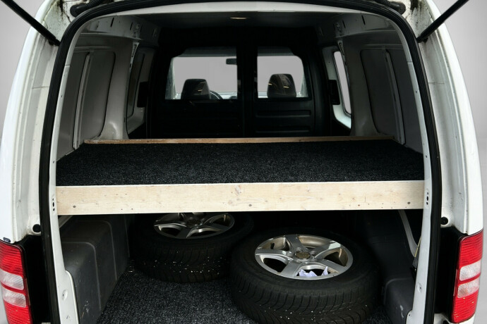 volkswagen-caddy-diesel-2013-big-15