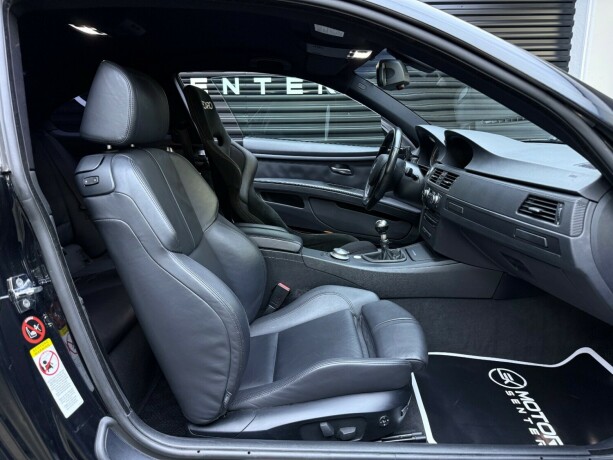 bmw-m3-bensin-2008-big-30