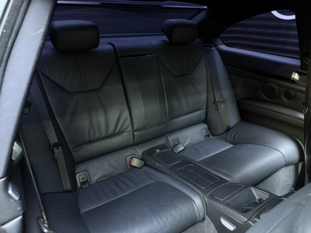 bmw-m3-bensin-2008-big-33
