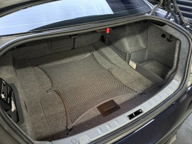 bmw-m3-bensin-2008-big-35