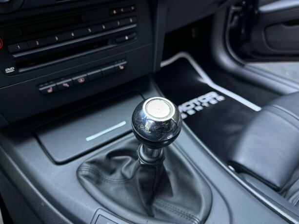 bmw-m3-bensin-2008-big-26