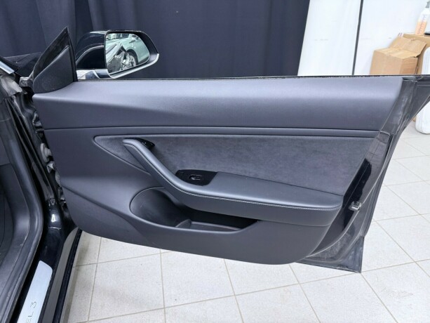 tesla-model-3-elektrisitet-2019-big-18
