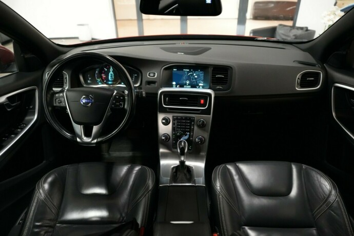 volvo-v60-diesel-2014-big-10