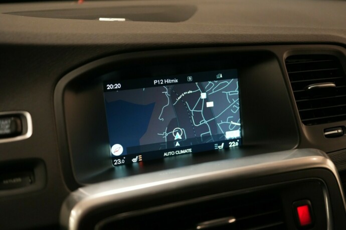 volvo-v60-diesel-2014-big-13