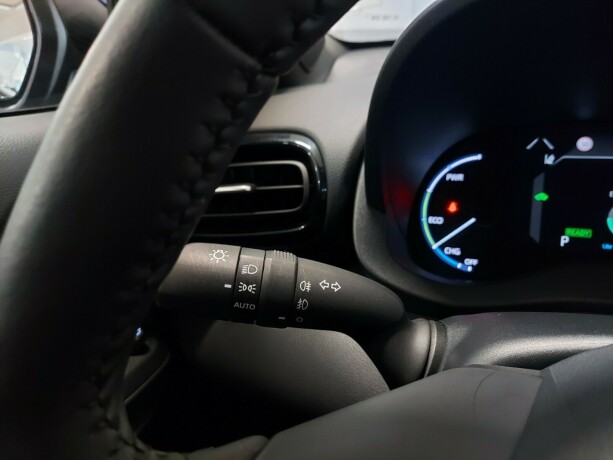 toyota-yaris-cross-elektrisitetbensin-2023-big-32