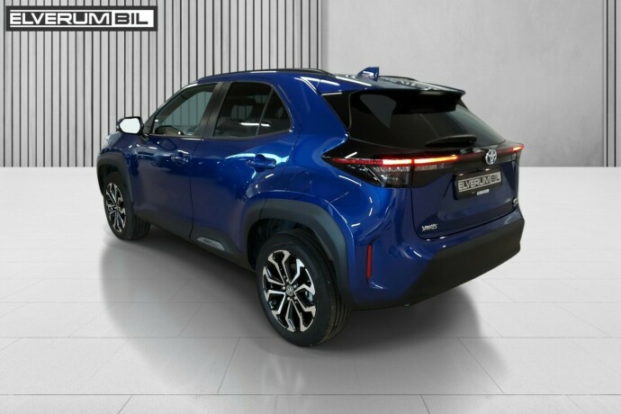 toyota-yaris-cross-elektrisitetbensin-2023-big-14