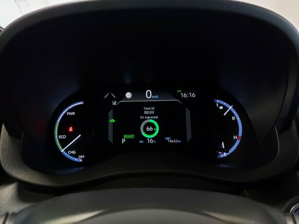 toyota-yaris-cross-elektrisitetbensin-2023-big-27