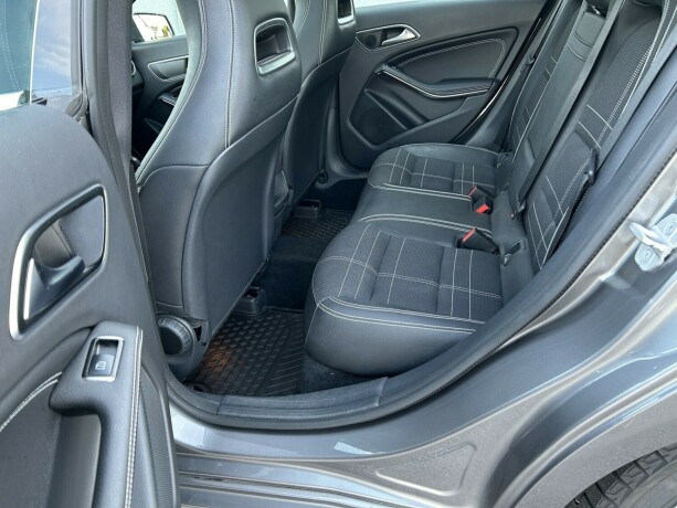 mercedes-benz-cla180-bensin-2015-big-11