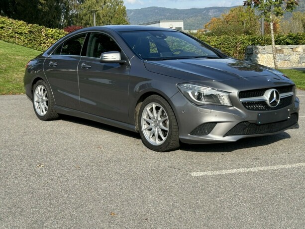 mercedes-benz-cla180-bensin-2015-big-0