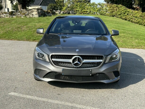 mercedes-benz-cla180-bensin-2015-big-1