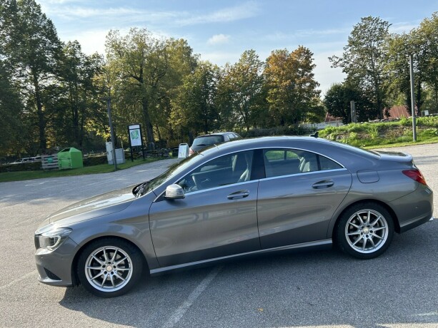 mercedes-benz-cla180-bensin-2015-big-3