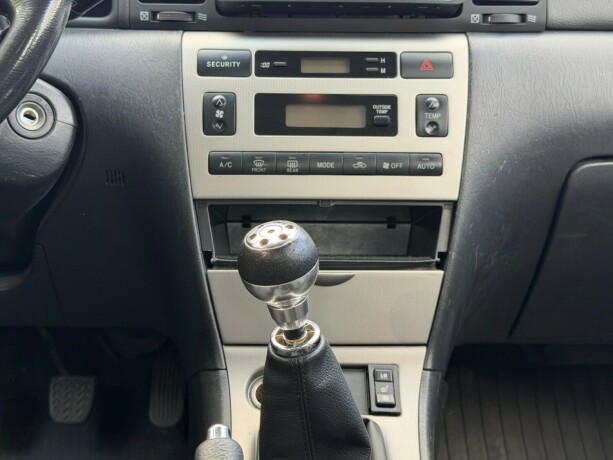 toyota-corolla-bensin-2003-big-19