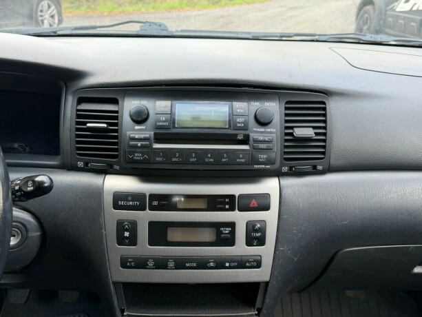 toyota-corolla-bensin-2003-big-20