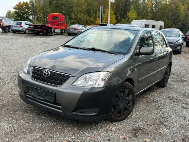 toyota-corolla-bensin-2003-big-0