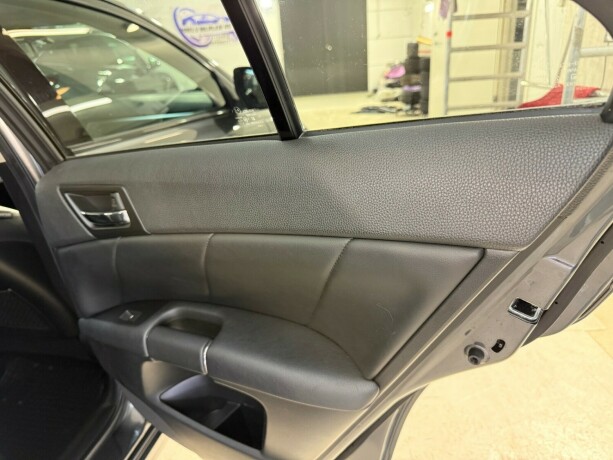 suzuki-kizashi-bensin-2010-big-21