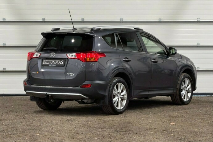 toyota-rav4-diesel-2014-big-2