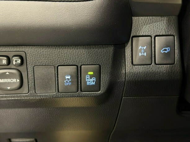 toyota-rav4-diesel-2014-big-18
