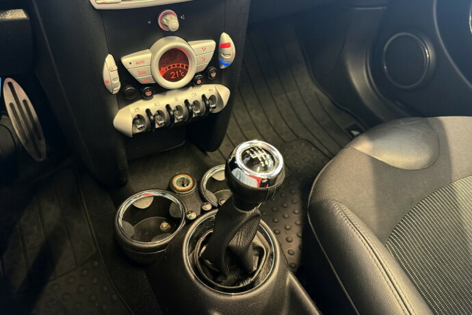 mini-cooper-s-bensin-2008-big-16