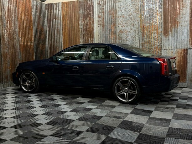cadillac-cts-bensin-2003-big-12