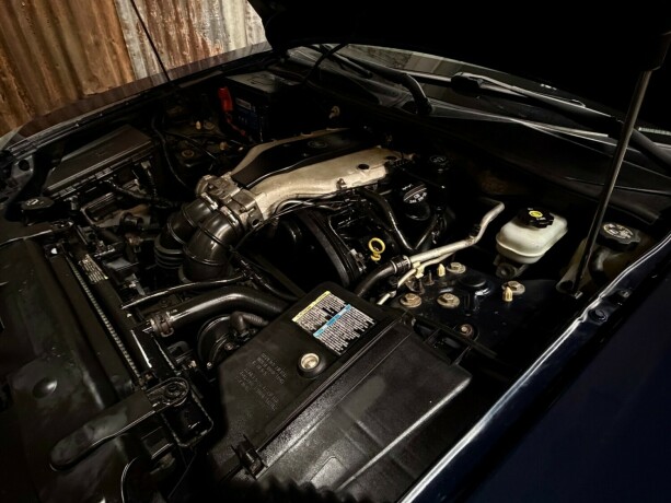 cadillac-cts-bensin-2003-big-44