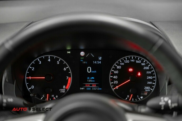 toyota-gr-yaris-bensin-2021-big-23