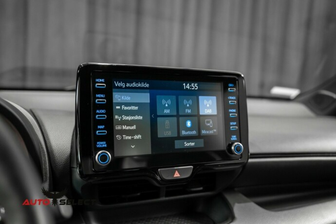 toyota-gr-yaris-bensin-2021-big-36