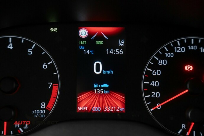 toyota-gr-yaris-bensin-2021-big-25