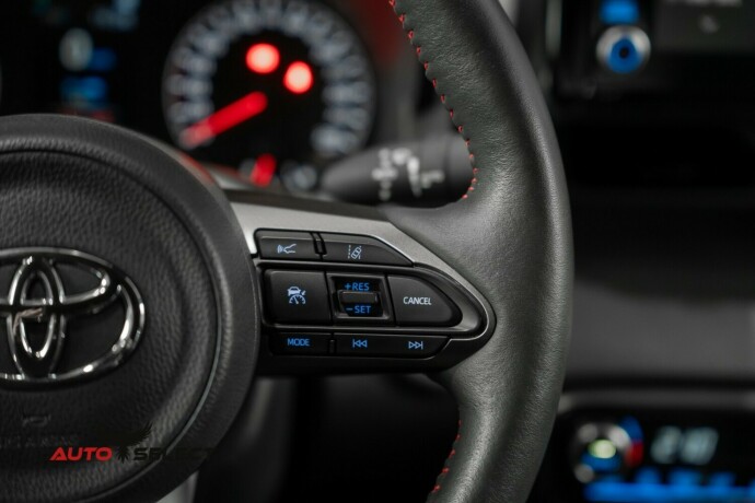 toyota-gr-yaris-bensin-2021-big-28
