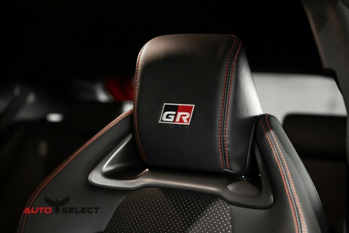 toyota-gr-yaris-bensin-2021-big-18