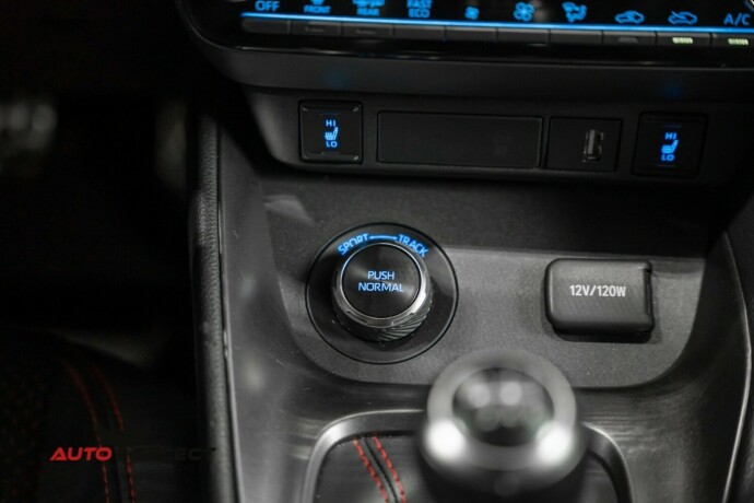 toyota-gr-yaris-bensin-2021-big-31