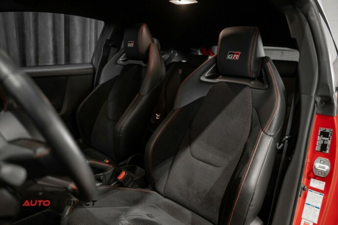 toyota-gr-yaris-bensin-2021-big-17