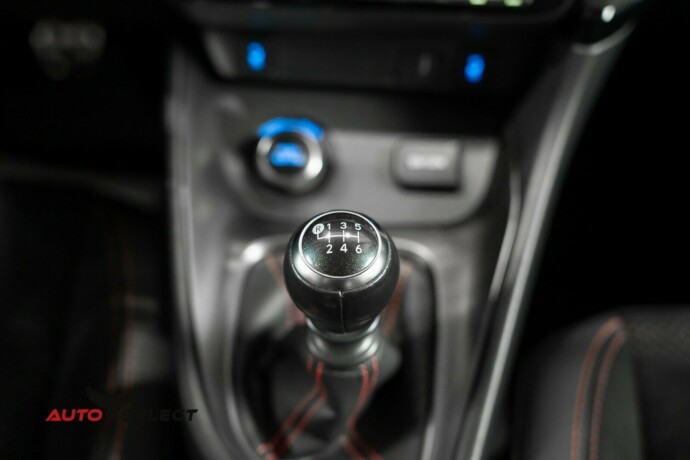 toyota-gr-yaris-bensin-2021-big-30