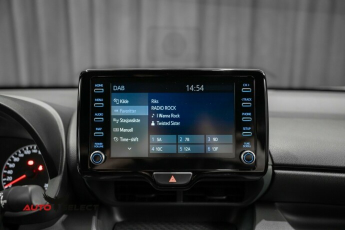 toyota-gr-yaris-bensin-2021-big-34
