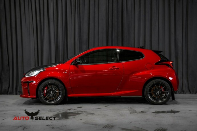 toyota-gr-yaris-bensin-2021-big-7