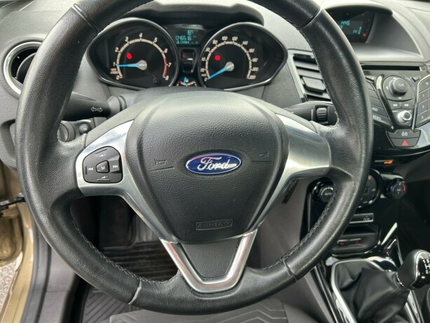 ford-fiesta-bensin-2014-big-15