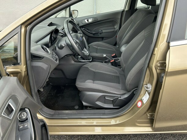 ford-fiesta-bensin-2014-big-13