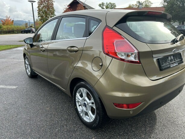 ford-fiesta-bensin-2014-big-4