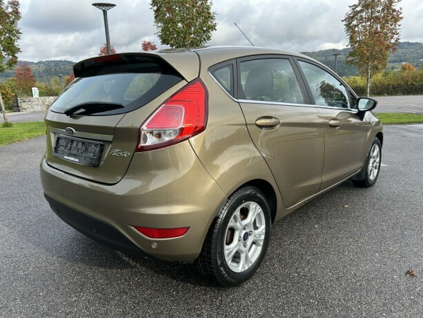 ford-fiesta-bensin-2014-big-6