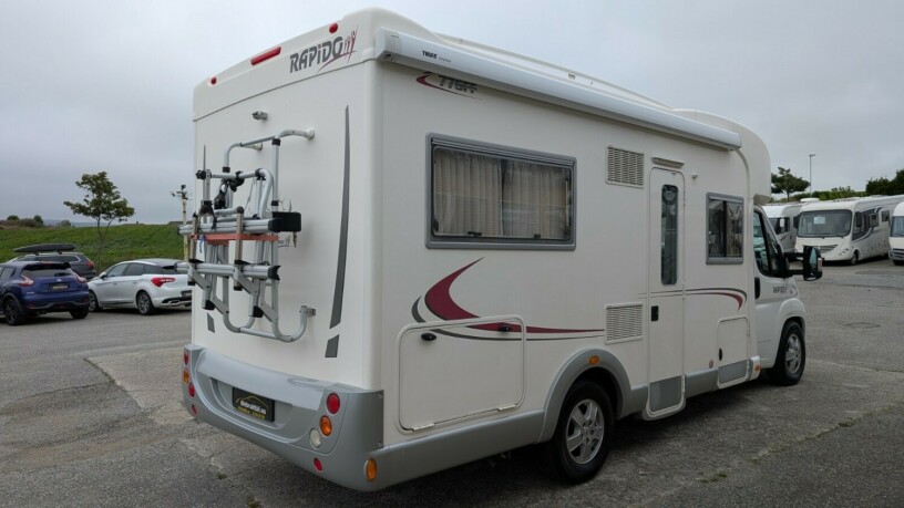 rapido-776ff-lav-seng-senkeseng-truma-6kw-eh-skinn-topputgave-fukttest-gasstest-tilstandsrapport-diesel-2011-big-5