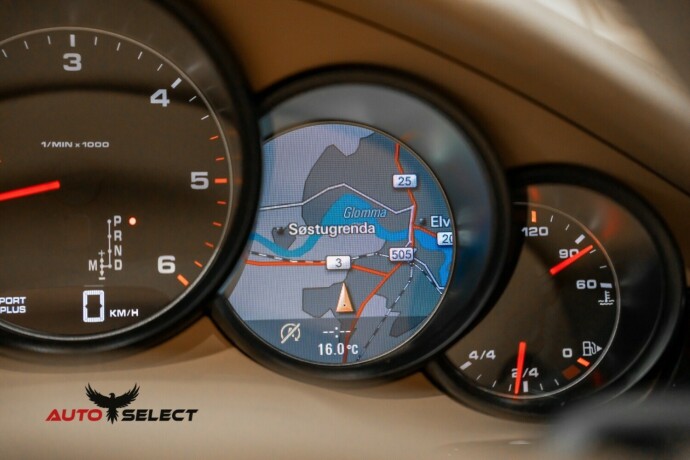 porsche-panamera-diesel-2012-big-37