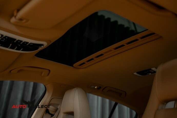 porsche-panamera-diesel-2012-big-27