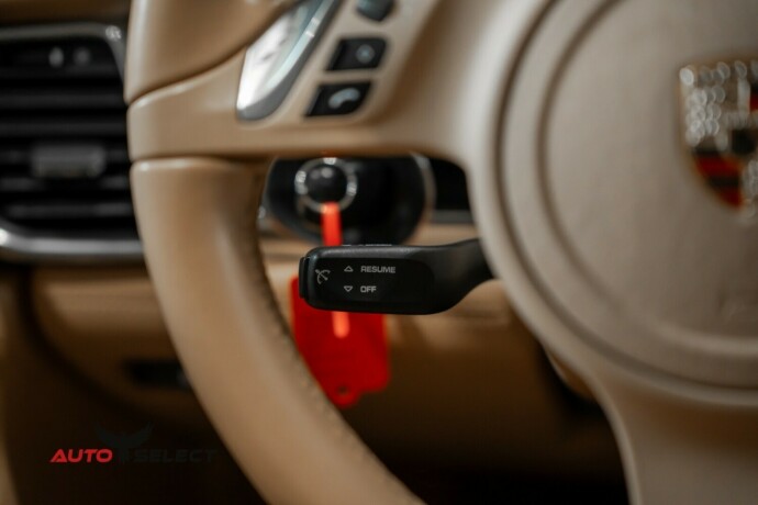 porsche-panamera-diesel-2012-big-31