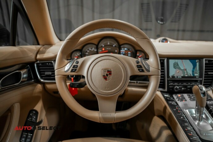 porsche-panamera-diesel-2012-big-29