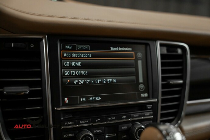 porsche-panamera-diesel-2012-big-46