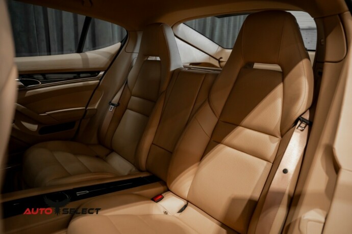 porsche-panamera-diesel-2012-big-18