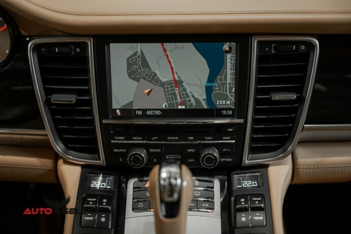 porsche-panamera-diesel-2012-big-40