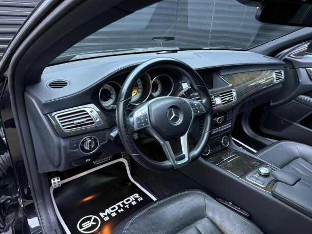mercedes-benz-cls500-bensin-2012-big-10